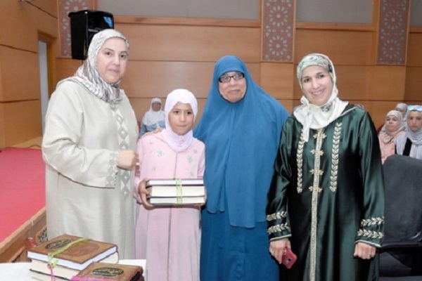 المغرب: المجلس العلمي بطنجة يحتفي بحافظات القرآن + صور