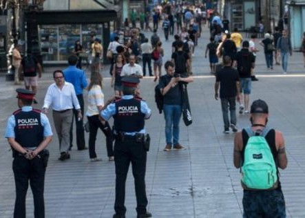 Islamophobie : Deux espagnols condamnés pour l’agression d’une femme musulmane