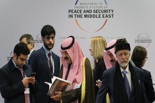 Gli studiosi del Bahrein mostrano la presenza di alcuni paesi musulmani nella conferenza di Varsavia