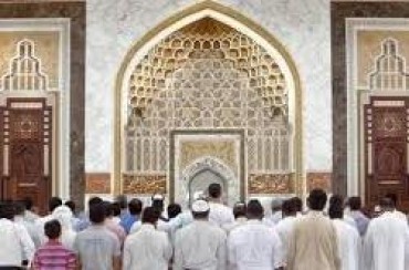 В ОАЭ ужесточен контроль над работой имамов