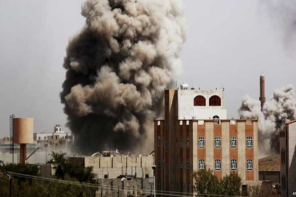 Suudi savaş uçakları Sana'yı yine bombaladı