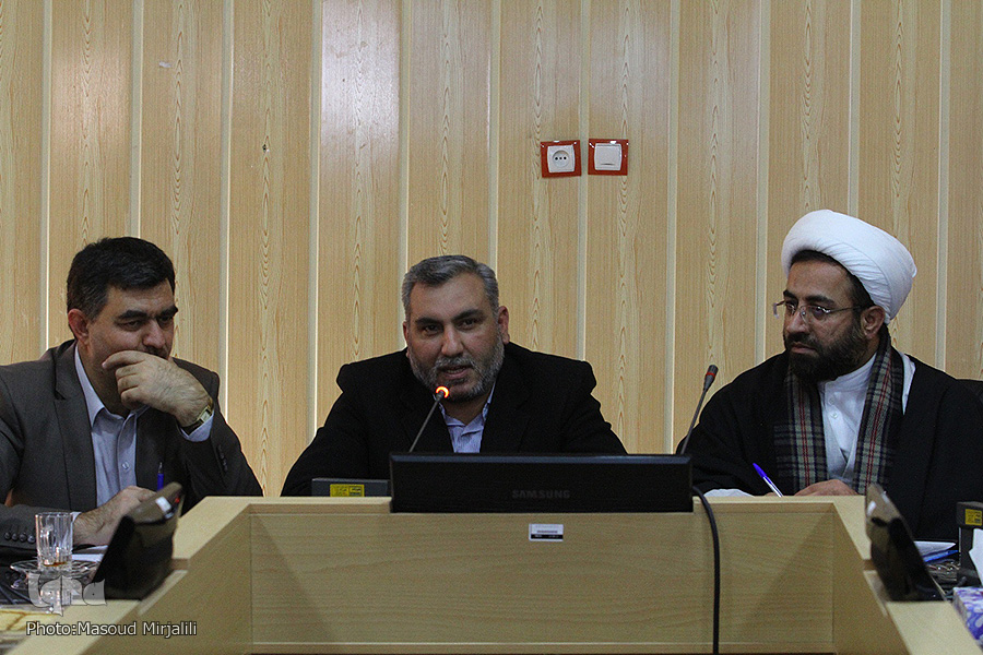 نشست قائم مقام ستاد اقامه نماز قرآنی با مدیران پرورشی و قرآنی آموزش و پرورش استان یزد‎