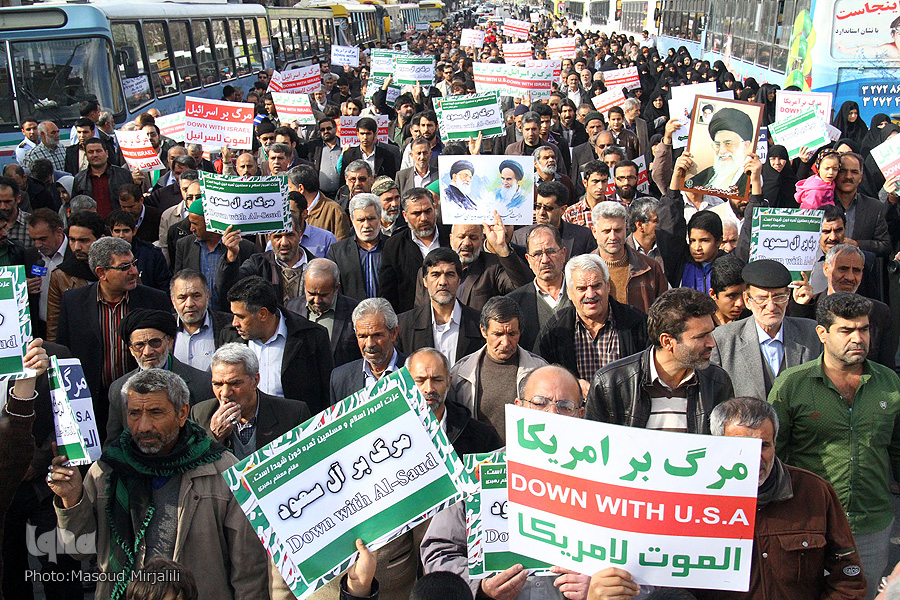 راهپیمایی مردم دارالعباده یزد در اعتراض به جنایت آل  سعود