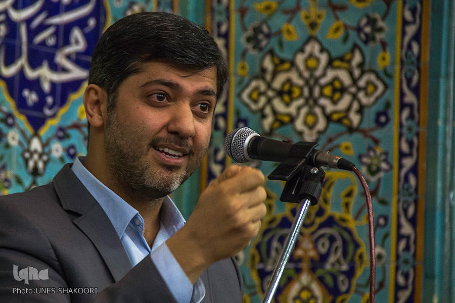 محفل انس شبی با قرآن