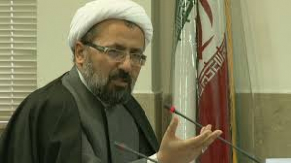 حوزه‌ها مجهز به علوم جدید و دانشگاه‌ها نیز به علوم حوزه مسلط باشند