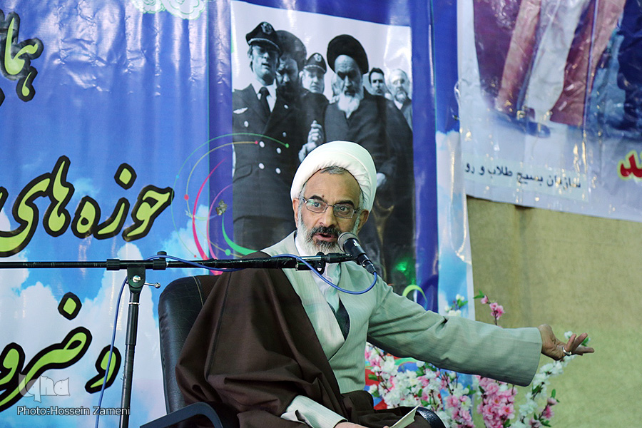 گردهمایی طلاب و روحانیان استان چهارمحال و بختیاری‎