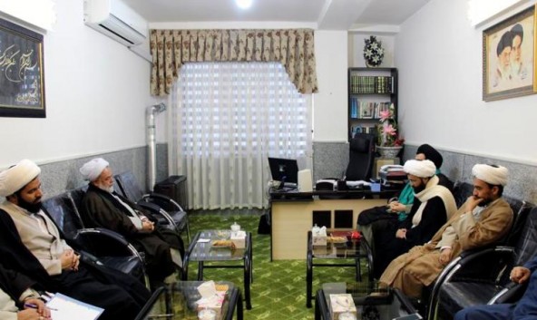 جان مایه کشور اسلامی ایران ولایت است/حضرت زهرا(س) پرچم مظلومیت را برای همیشه برافراشت