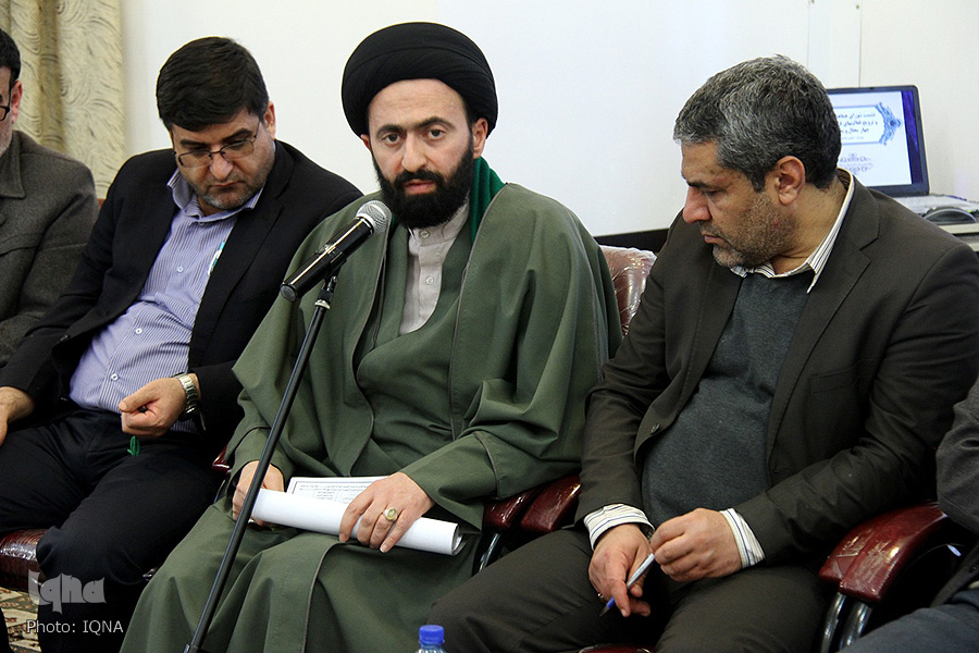 نشست شورای هماهنگی فعالیت های قرآنی چهارمحال و بختیاری