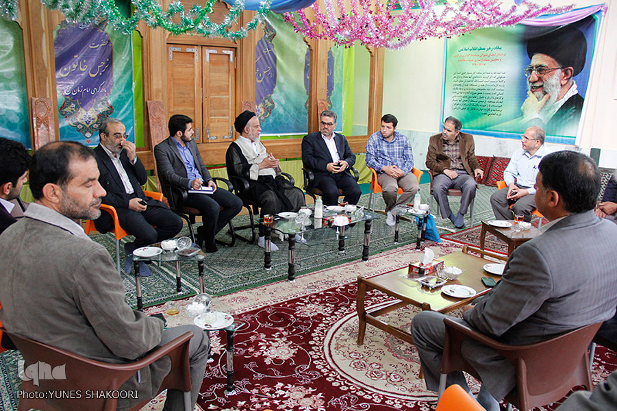 بازدید نماینده آیت‌الله سیستانی در امور عتبات عراق از کارگاه ضریح‌سازی