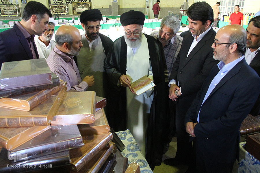 گزارش تصویری: افتتاح نمایشگاه علوم قرآنی در یزد