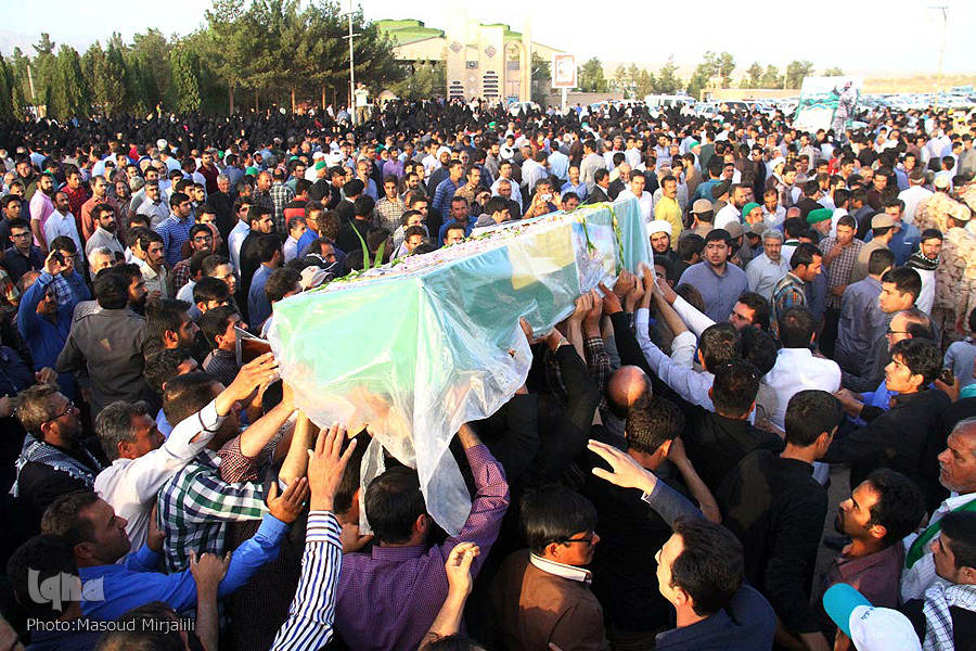 تشییع پیکر شهید سید رضا حسینی شهید مدافع حرم از استان یزد
