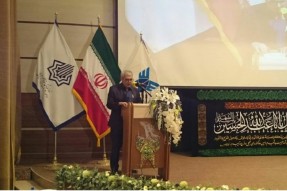 نهضت عاشورا سنگری برای افراشته نگه‌داشتن پرچم عزت است