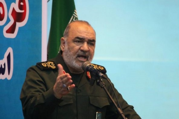 انقلاب؛ بعثتی مجدد برای بازیابی عظمت اسلام در دنیا