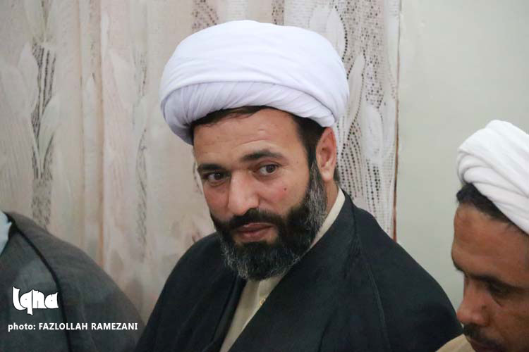 دیدار نماینده ولی‌فقیه با خانواده شهید یعقوب نژاد