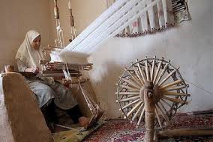 جشن اهالی روستای خراشاد برای ثبت ملی حوله‌بافی