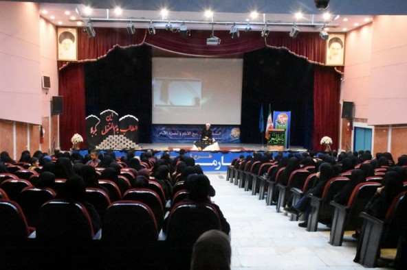 طرح مباحث مهدوی در جامعه ضروری است