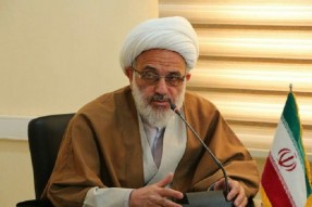 نماز جماعت در مدارس فردیس به طور مستمر اقامه شود