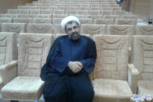 قیام امام‌حسین(ع) حرکتی برای کمال انسان‌ها است