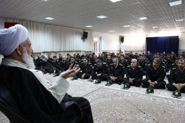 مبانی تربیت الهی تنها راه حفظ جامعه است