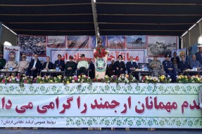 نیروهای مسلح مقتدر برخاسته از متن ملت هستند