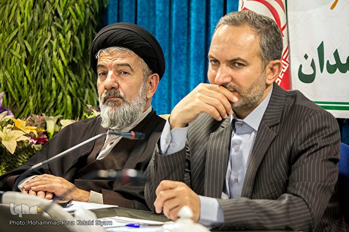 نشست ستاد دهه فجر شهرستان همدان