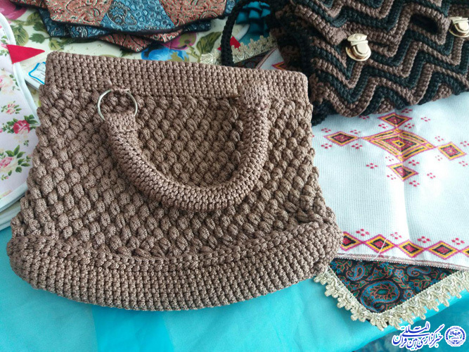 نمایشگاه صنایع دستی بانوان در مکتب نرجس(س) بیرجند