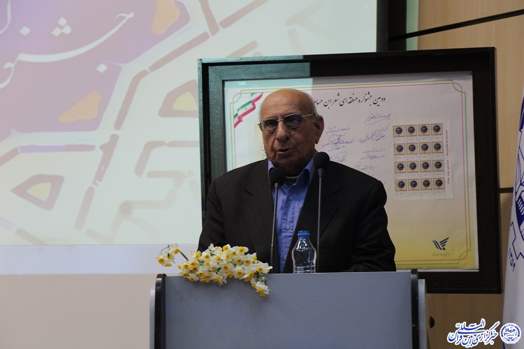 دانشگاه&zwnj;ها برای معرفی فرهیختگان به جامعه تلاش کنند