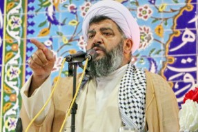 کریم اهل بیت(ع) به آیندگان نشان داد باید شادی را با فقرا تقسیم کرد