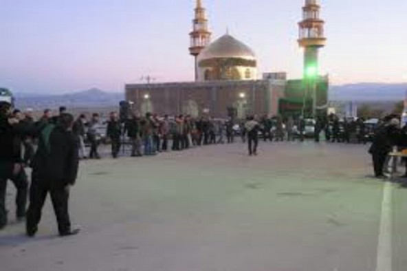 سادات، چشم و چراغ امت اسلامی هستند