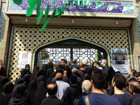 حسرتی که به دل نمازگزاران ظهر عاشورا ماند