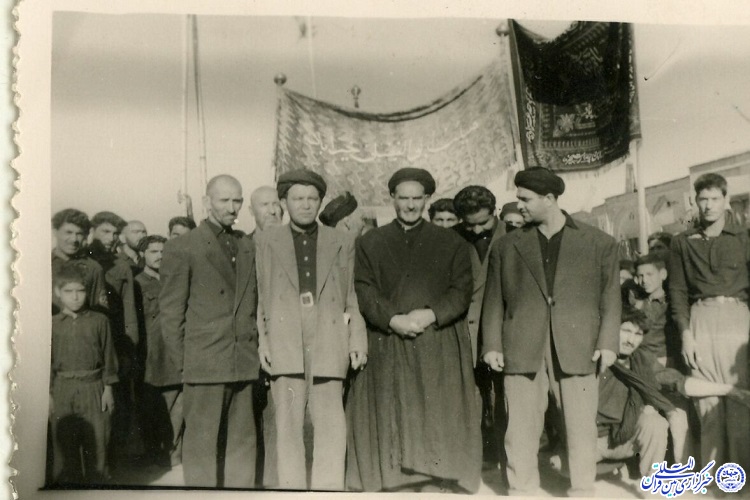 97 سال خدمت در رثای حسین(ع)