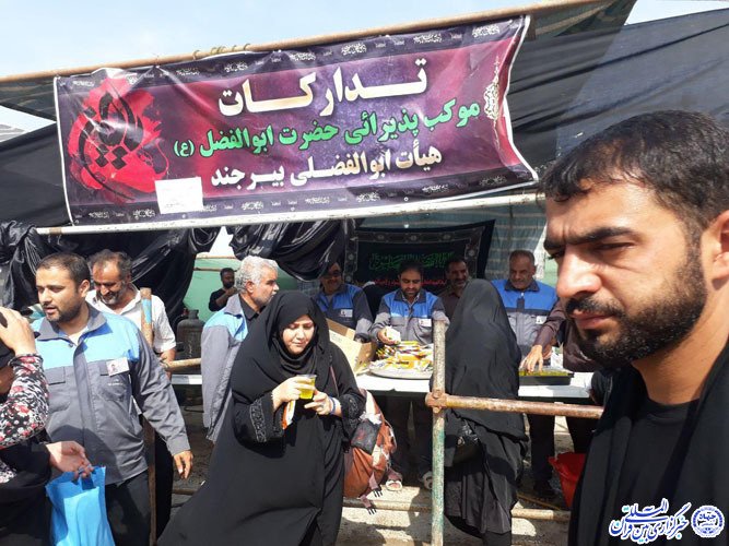 حال&zwnj;و هوای عاشقی خادمان حسینی موکب&zwnj; حضرت ابوالفضل(ع) در کاظمین