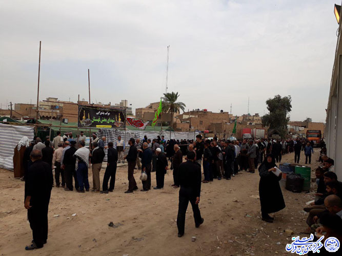 حال&zwnj;و هوای عاشقی خادمان حسینی موکب&zwnj; حضرت ابوالفضل(ع) در کاظمین