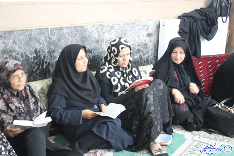 یک روز با بانوان خادم