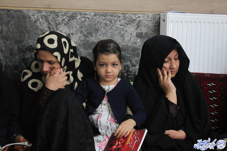 یک روز با بانوان خادم