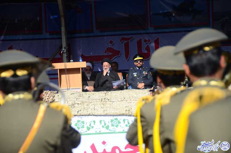 رژه نیروهای مسلح در خراسان&zwnj;جنوبی در روز ارتش