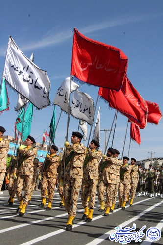رژه نیروهای مسلح در خراسان&zwnj;جنوبی در روز ارتش