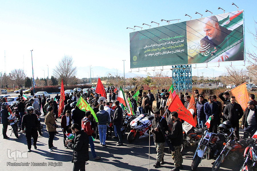 اجتماع موتورسواران یزدی در حمایت از پاسخ موشکی سپاه