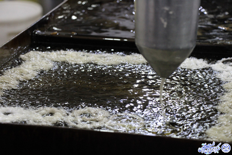 کارگاه پخت زولبیا در ماه رمضان