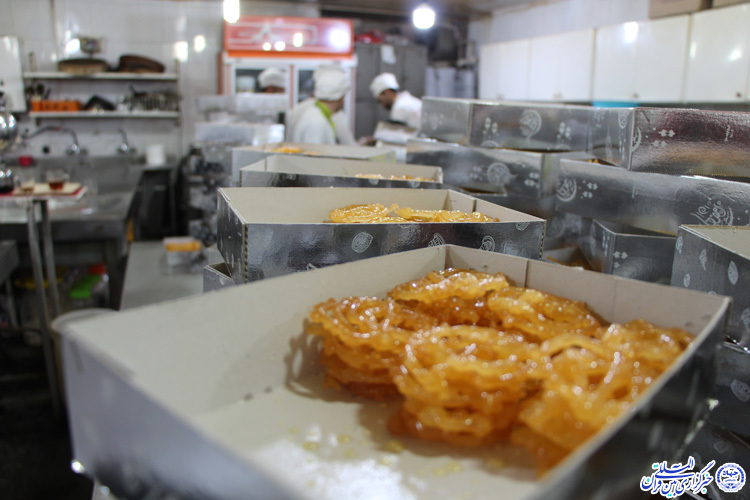 کارگاه پخت زولبیا در ماه رمضان