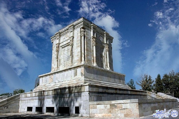 اسلوب و روش شاهنامه برگرفته از قرآن است