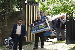 فیلم/ توزیع لوازم خانگی به سیل‌زدگان مازندران