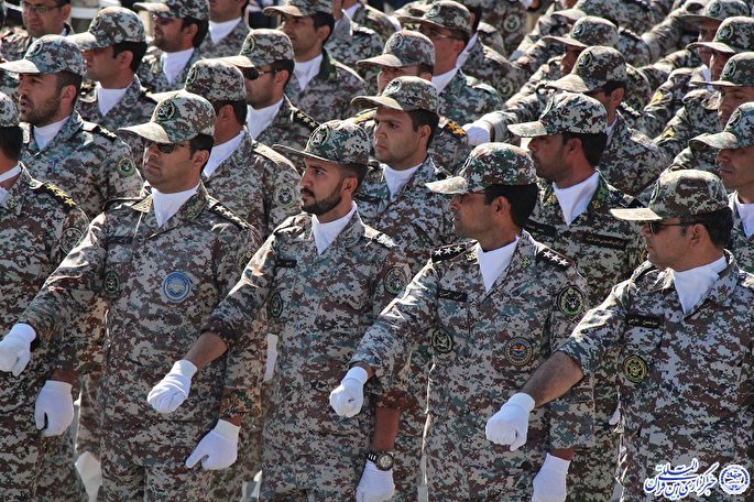 رژه اقتدار نیروهای مسلح خراسان جنوبی به نمایش گذاشته شد
