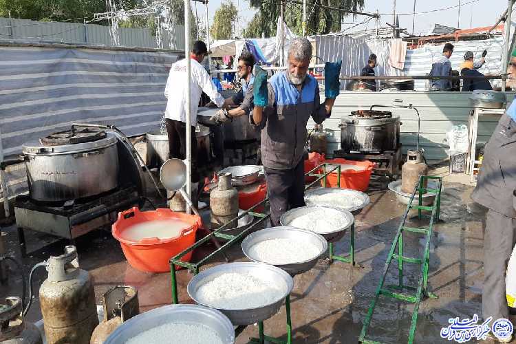 خدمت&zwnj;رسانی هیات ابوالفضلی بیرجند به زائران اربعین