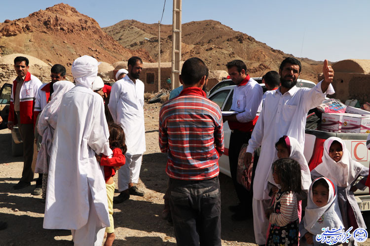 حضور کاروان نذر آب در مناطق محروم خراسان&zwnj;جنوبی