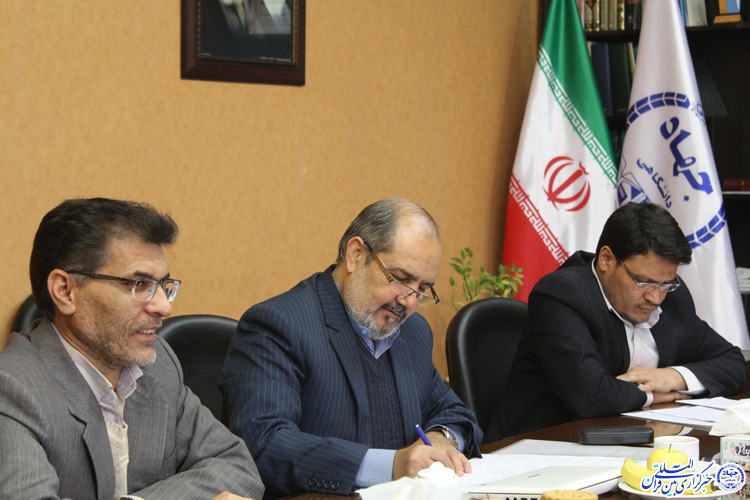 دانشگاه‌ها چه اندازه در تحقق بیانیه گام دوم انقلاب موفق عمل کرده‌اند؟