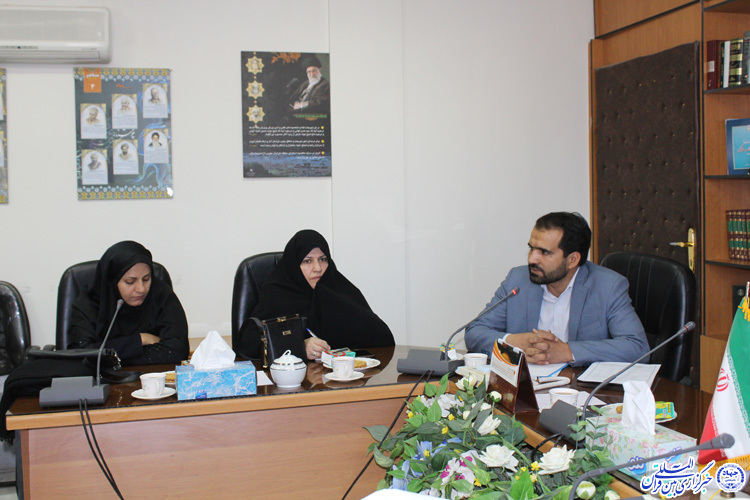 نشست توجیهی هجدهمین آزمون سراسری قرآن نشست توجیهی هجدهمین آزمون سراسری قرآن