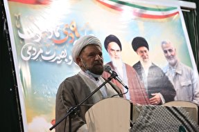 حمایت دشمنان از استکبار گواه مسیر غلط آنان است