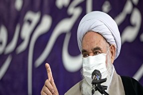 کار تربیتی باید بدون حاشیه و با صبر پیش برود