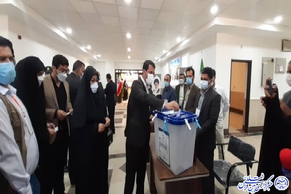 پایه نظام اسلامی بر مشارکت مردم شکل گرفته است